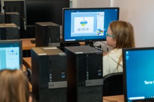 GreenDice´i tehnikaringluse abil sai Räägu kool arvutiklassi väärtuses 10 000 eurot
